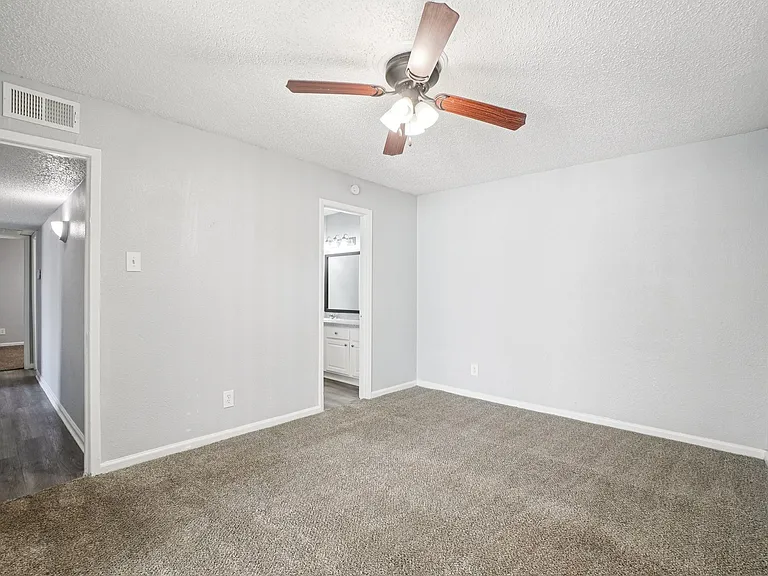 Don't Miss Out Biltmore Homes Leasing Fast — Photo 56