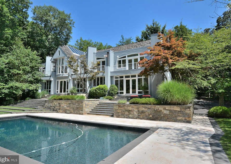 1st image of 9559 Bell Dr