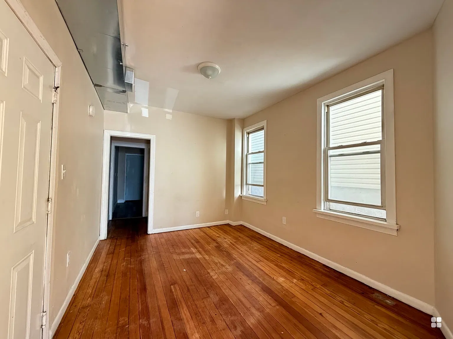 178 Fulton Ave — Photo 2