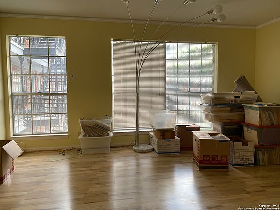 2nd image of 8401 N New Braunfels Ave #116A & 117A