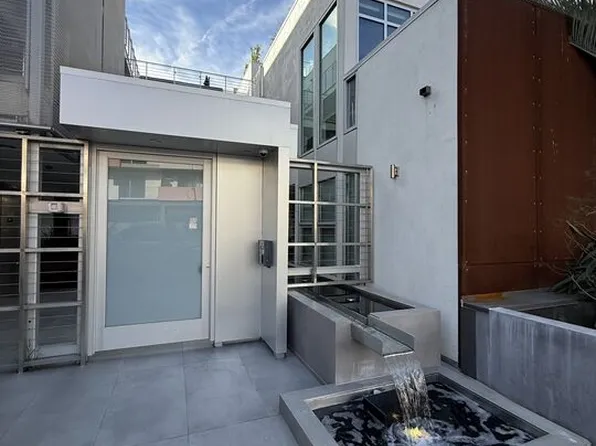 8210 Fountain Ave #103, Los Angeles, CA 90046