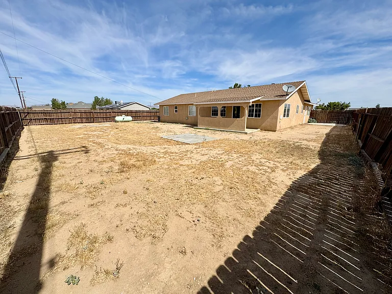 9000 Underwood Ave — Photo 20