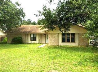 505 Meadow Dr, Rockdale, TX 76567