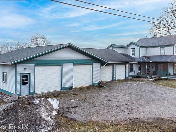 3rd image of 9198 Hegel Rd