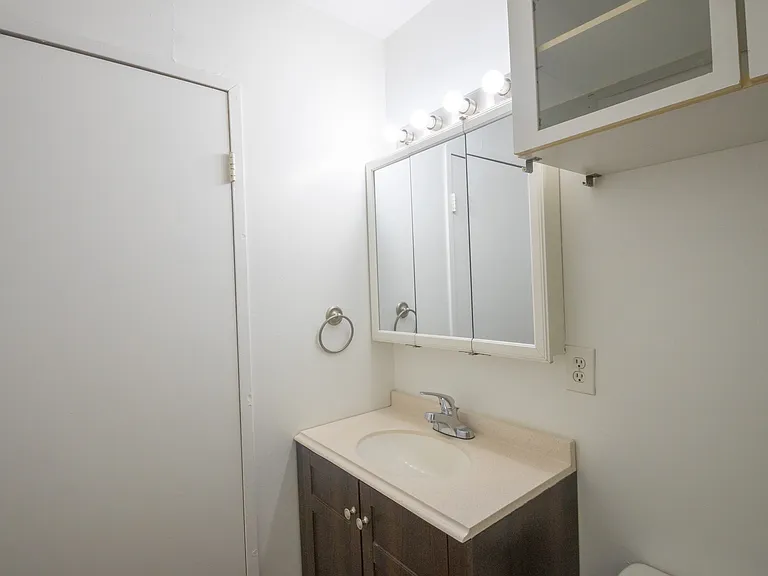 355 Raffetto Dr — Photo 5