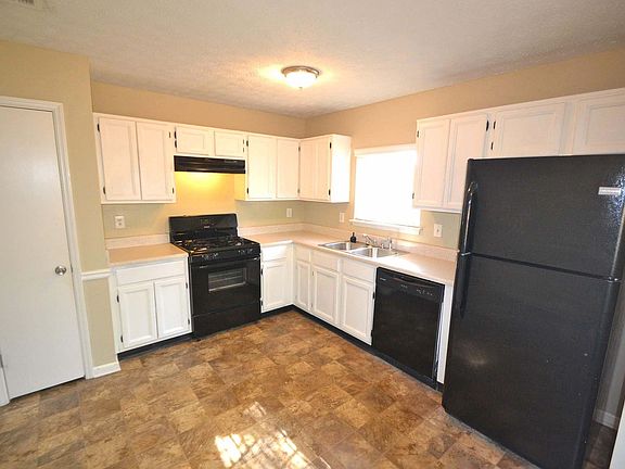 5th image of 7871 Dogwood Way