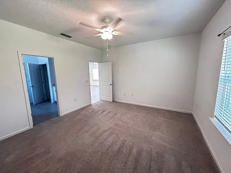23 Lake Sinclair St — Photo 24