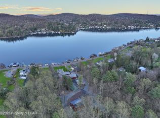 2633 Lakeside Dr, Harveys Lake, PA 18618