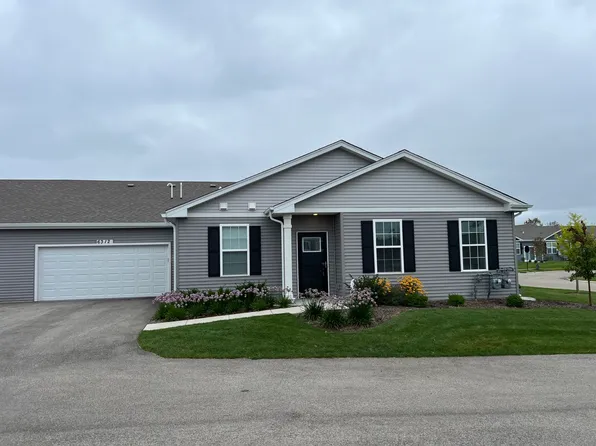 6312 Maple Glen Dr, Wonder Lake, IL 60097