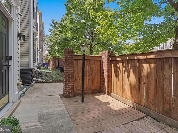 3rd image of 107 Twin Eagle Ct
