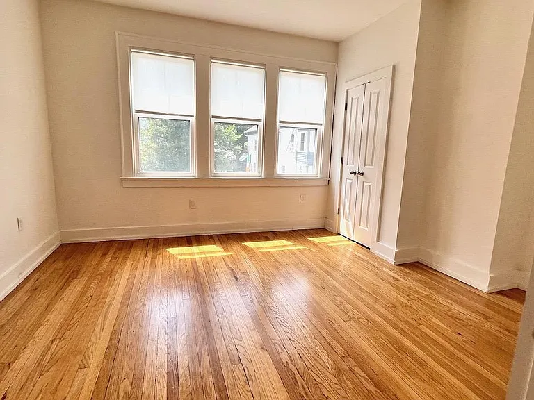 Bedroom 1 (Primary)
