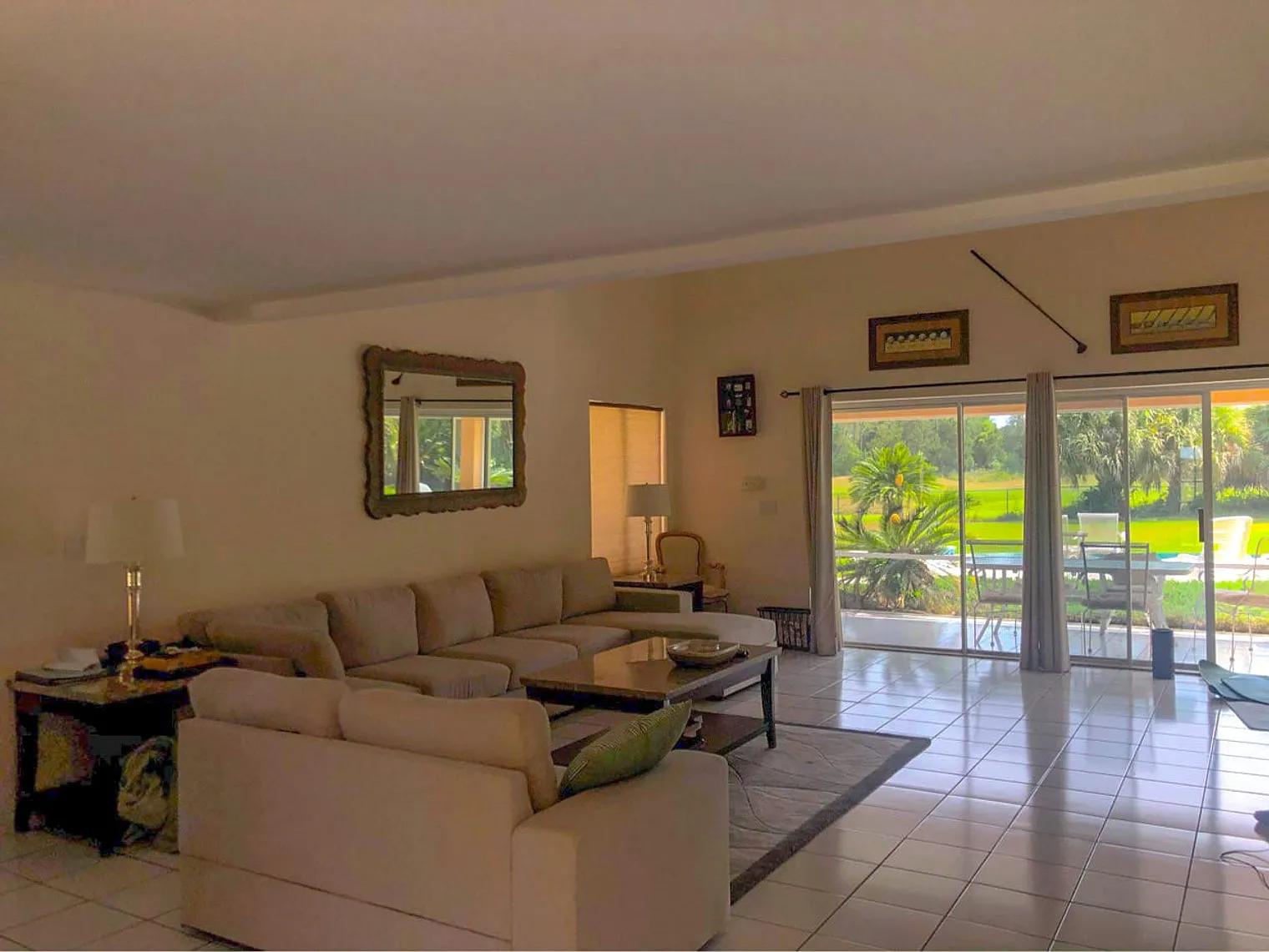 4 bed, 4.0 bath, 2464 sqft, $9,300 — Photo 3