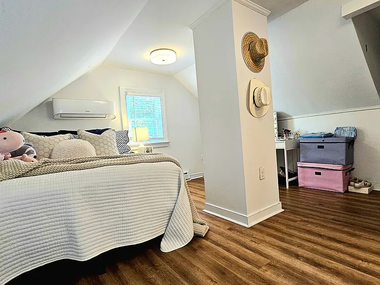 1403 Roxbury Rd — Photo 23