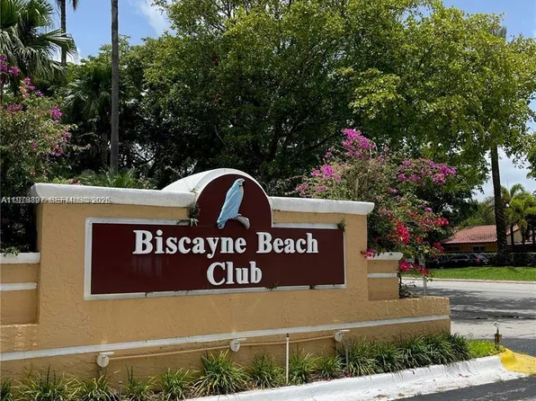 15581 SW 104th Ter, Miami, FL