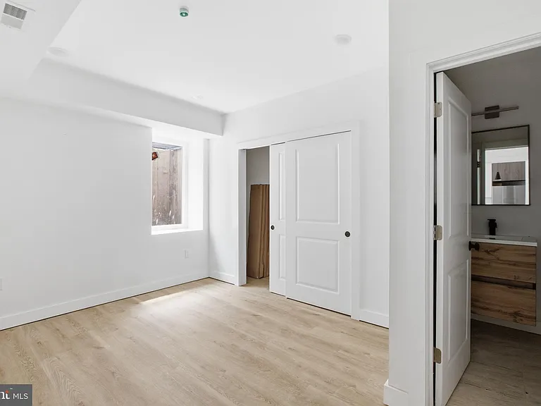 613 N Brooklyn St #3 — Photo 4