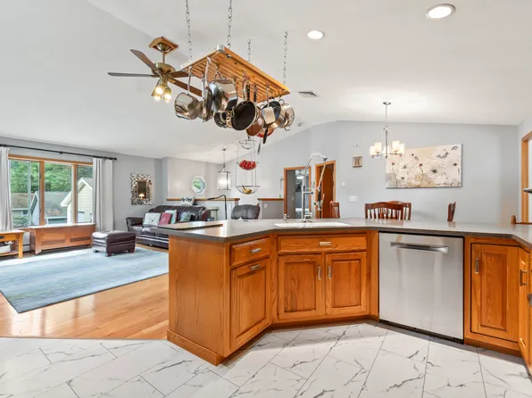 4 Gina Street, Lewiston, ME 04240