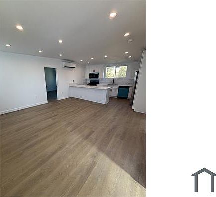 3rd image of 2280 S Barrington Ave #10