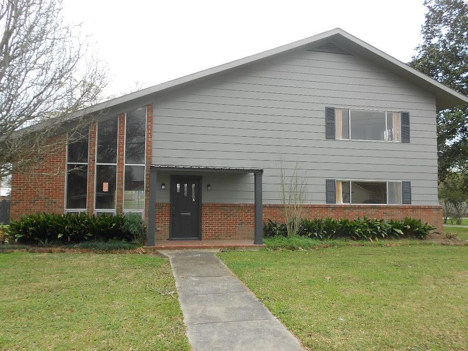 1st image of 535 E Nezpique St