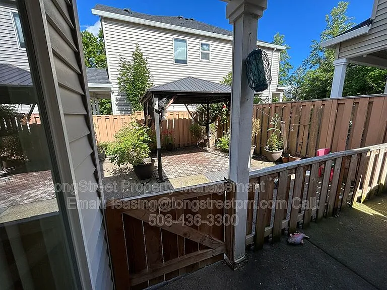 2958 NE 13th Dr — Photo 27