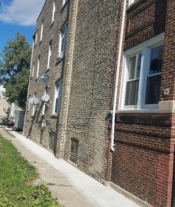 2nd image of 4016 W Grenshaw St