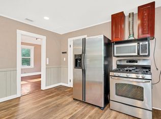39 Nelson St, Quincy, MA 02169