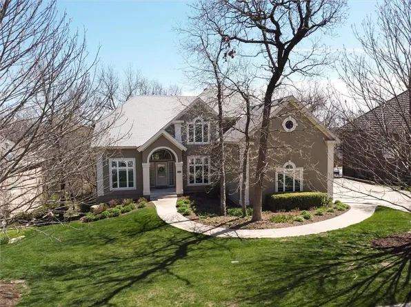 4929 Constance St, Shawnee, KS 66216