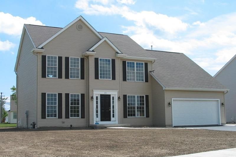 1st image of 101 Kennedy Ct