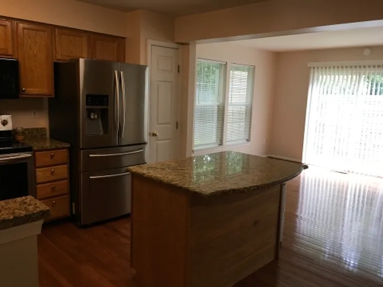 8701 Rochelle Dr — Photo 28