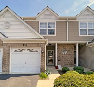231 Arboretum Dr, Lombard, IL, 60148