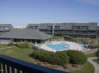 9201 Coast Guard Rd #G305, Emerald Isle, NC 28594