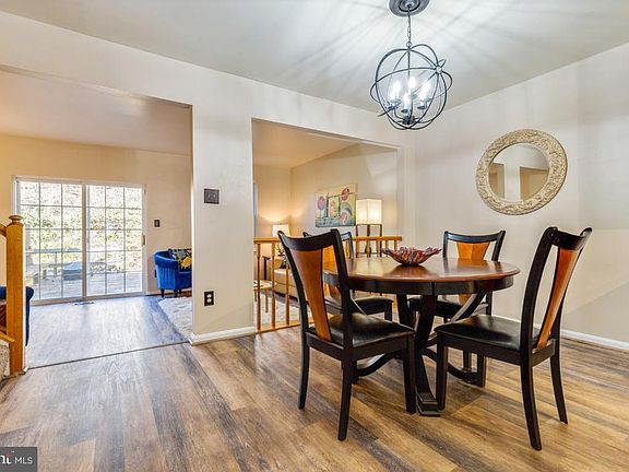 3rd image of 5717 Heritage Hill Ct
