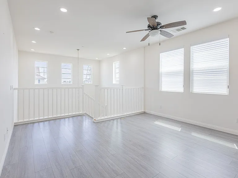 16220 Retreat Ct — Photo 10