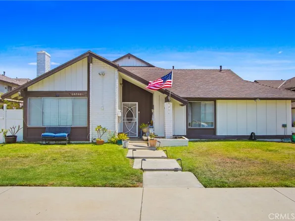 18702 Demion Ln, Huntington Beach, CA 92646