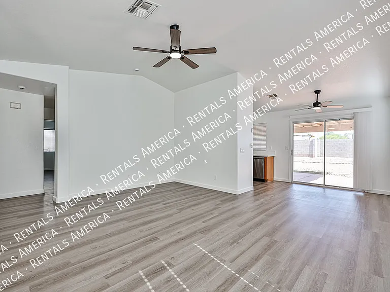3627 W Melinda Ln — Photo 10