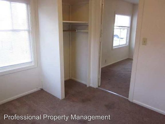 2nd image of 3504 Pine St