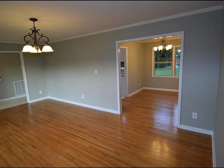 812 Farley Dr SE — Photo 12