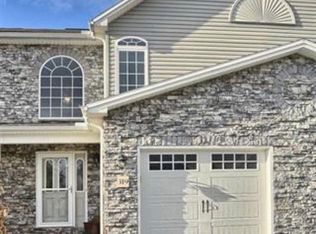 319 Briar Ridge Cir, Enola, PA 17025