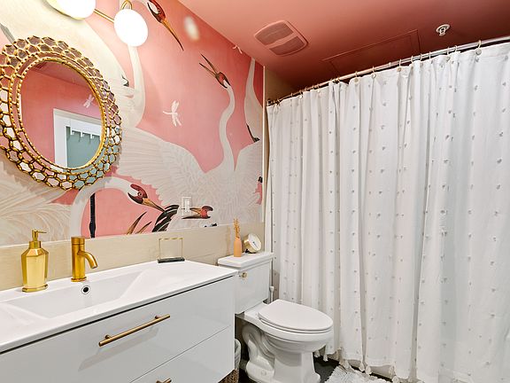 3rd image of 939 S Broadway APT 704