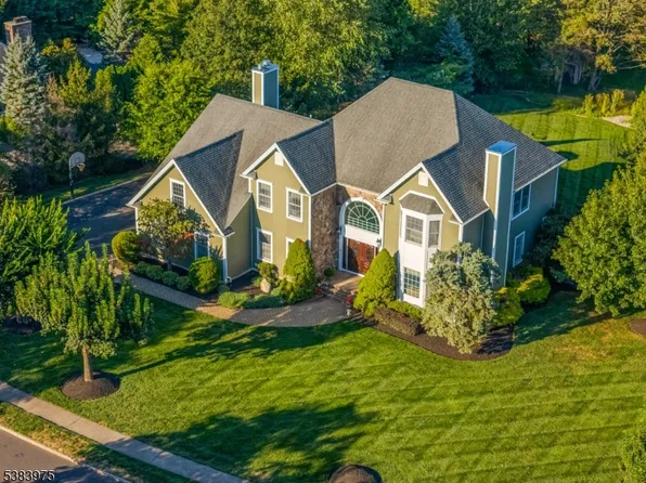 20 Linvale Ln, Bridgewater Twp., NJ 08807