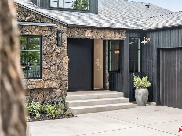 12610 Sarah St, Studio City, CA 91604