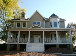 6519 Elmhirst Dr, Falls Church, VA 22043