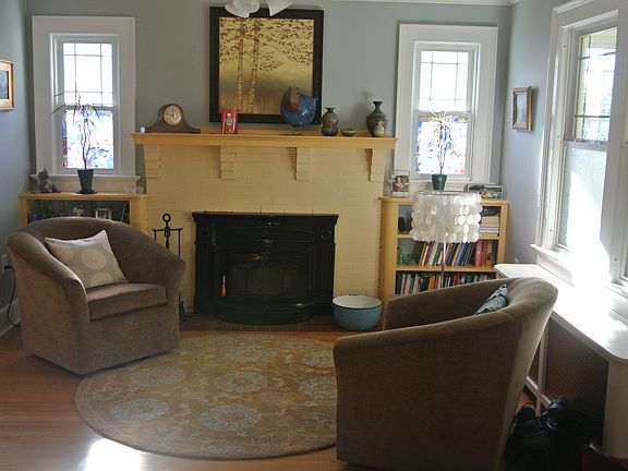 LR w/wood fireplace stove