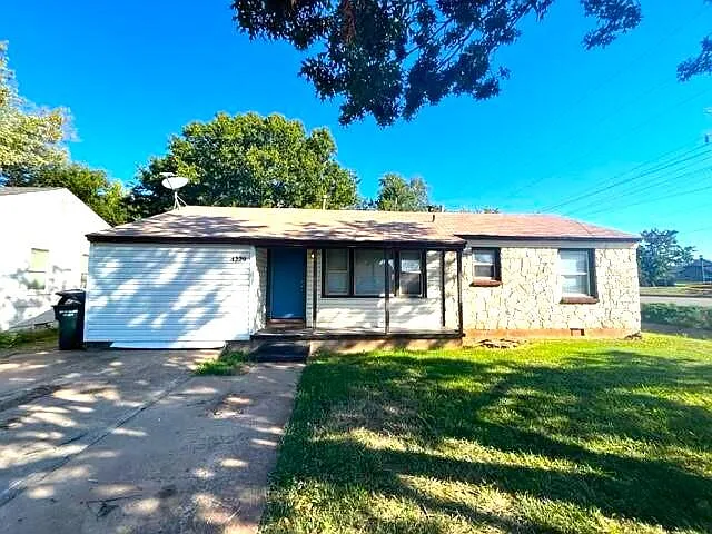 3 bed, 1000 sqft, $975 — Photo 1