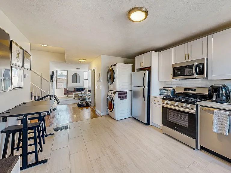 192 Athens St #3 — Photo 8