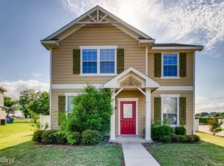 1605 Cambridge Dr, Aubrey, TX 76227