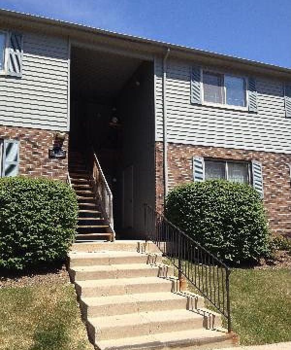 1st image of 325 Woodridge Cir Unit G