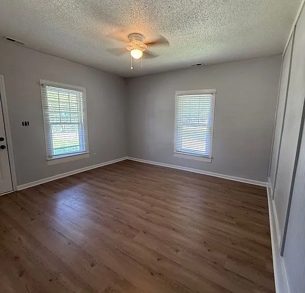 612 Wise Ave — Photo 9