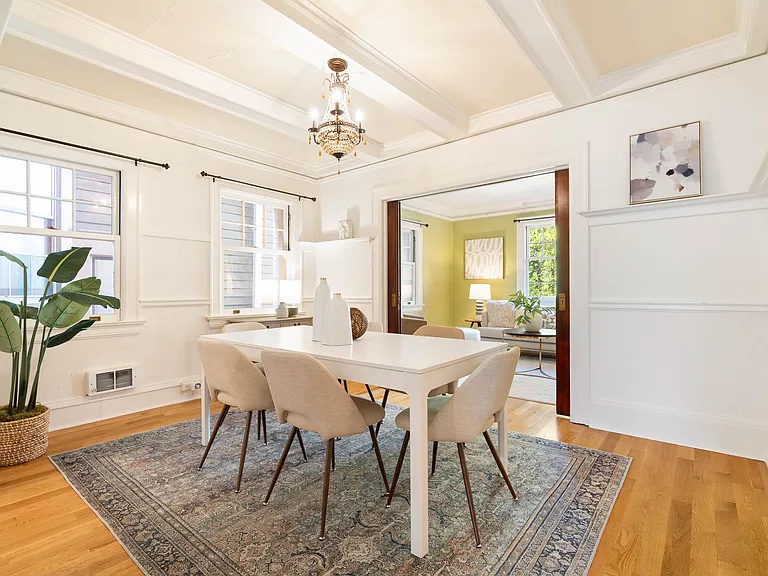 118 NW King Ave #21 — Photo 5