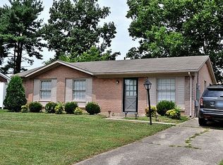 9613 Elm Lake Dr, Louisville, KY 40291