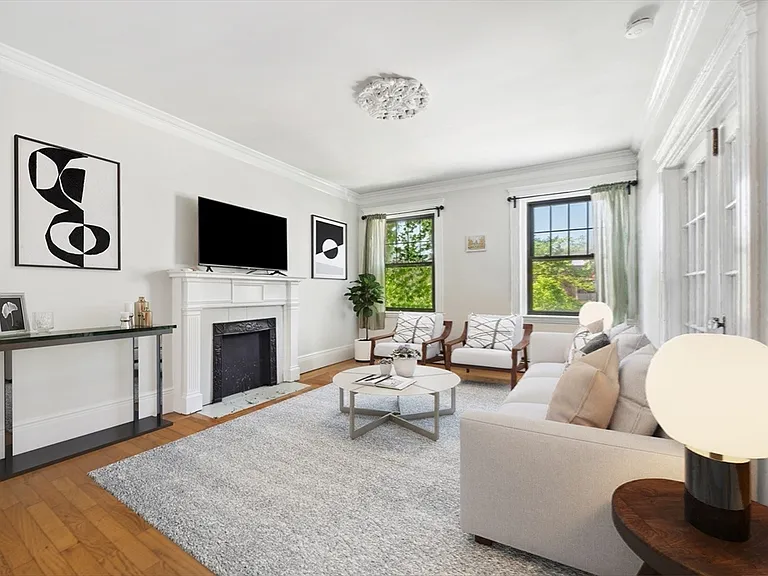 26 Medfield St #4 — Photo 1